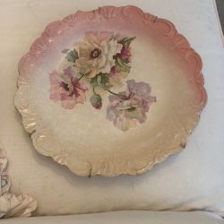 Antique Dresden Plate