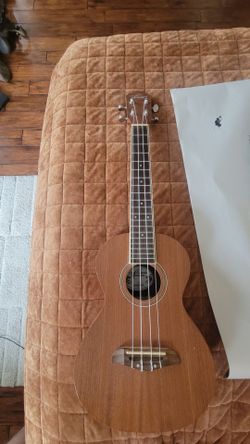 Tenor Ukulele Oscar Schmidt