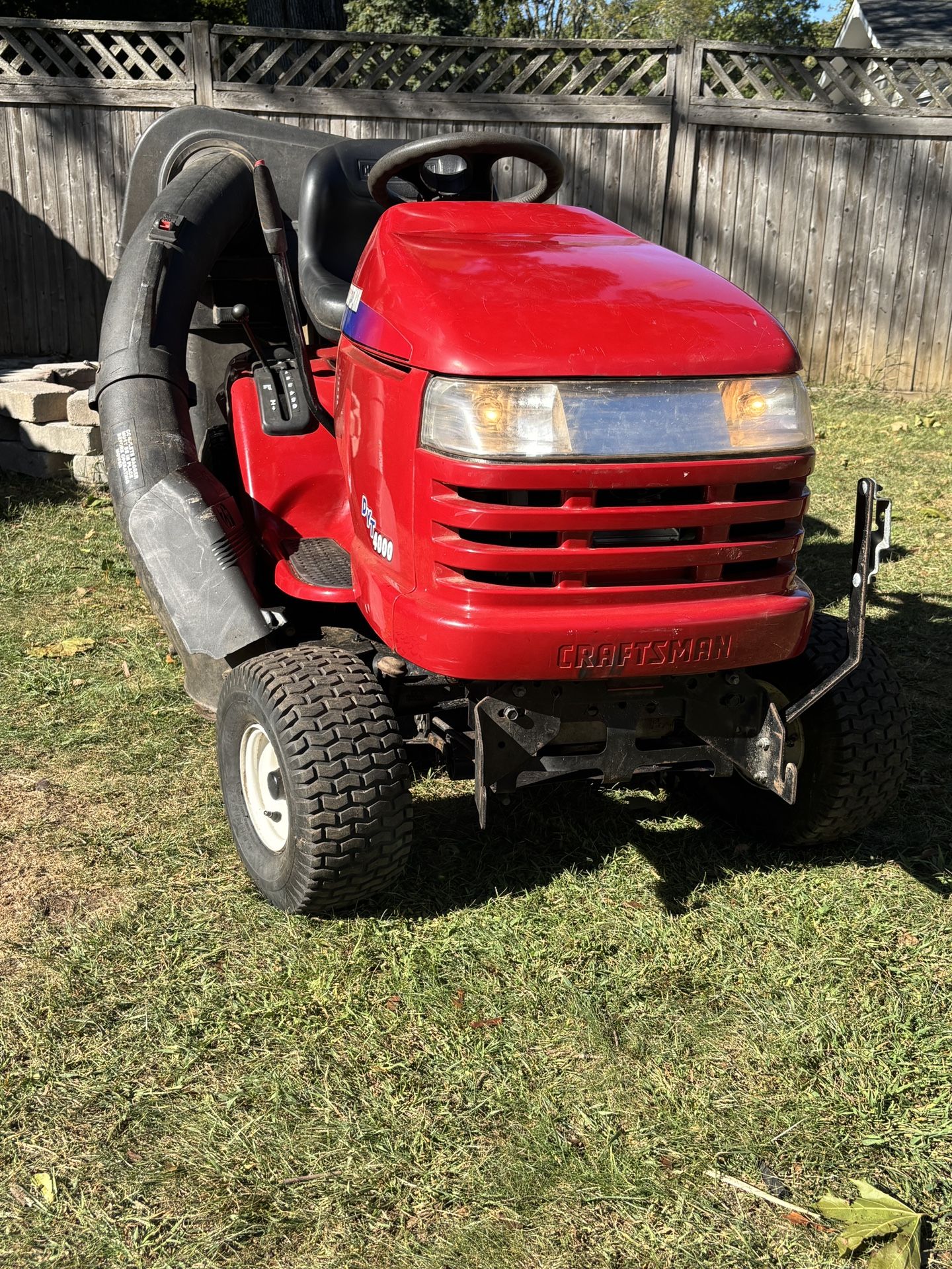 Craftsman DYT4000 Ride On Mower