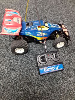 RADIOSHACK RC TSAURO-Z OFF-ROAD RACING BUGGY