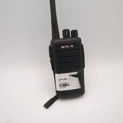 Retevis RT21 2 Way Radio, a type of long-range walkie talkie designed for adults. 