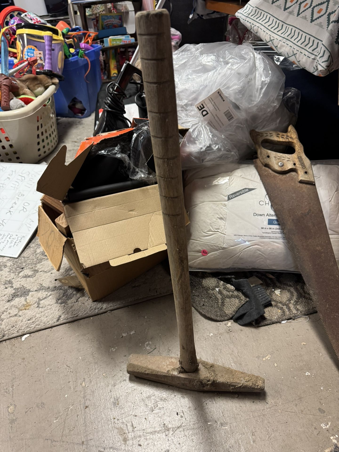 Wooden rock hammer pick up 1116 airport Dr message for meet