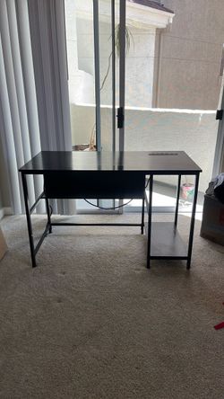 Metal and Vinyl Computer desk (Easy to move)