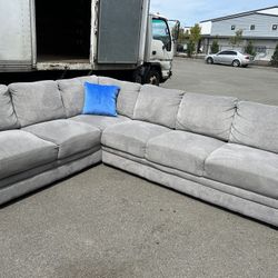 Sectional Couch 