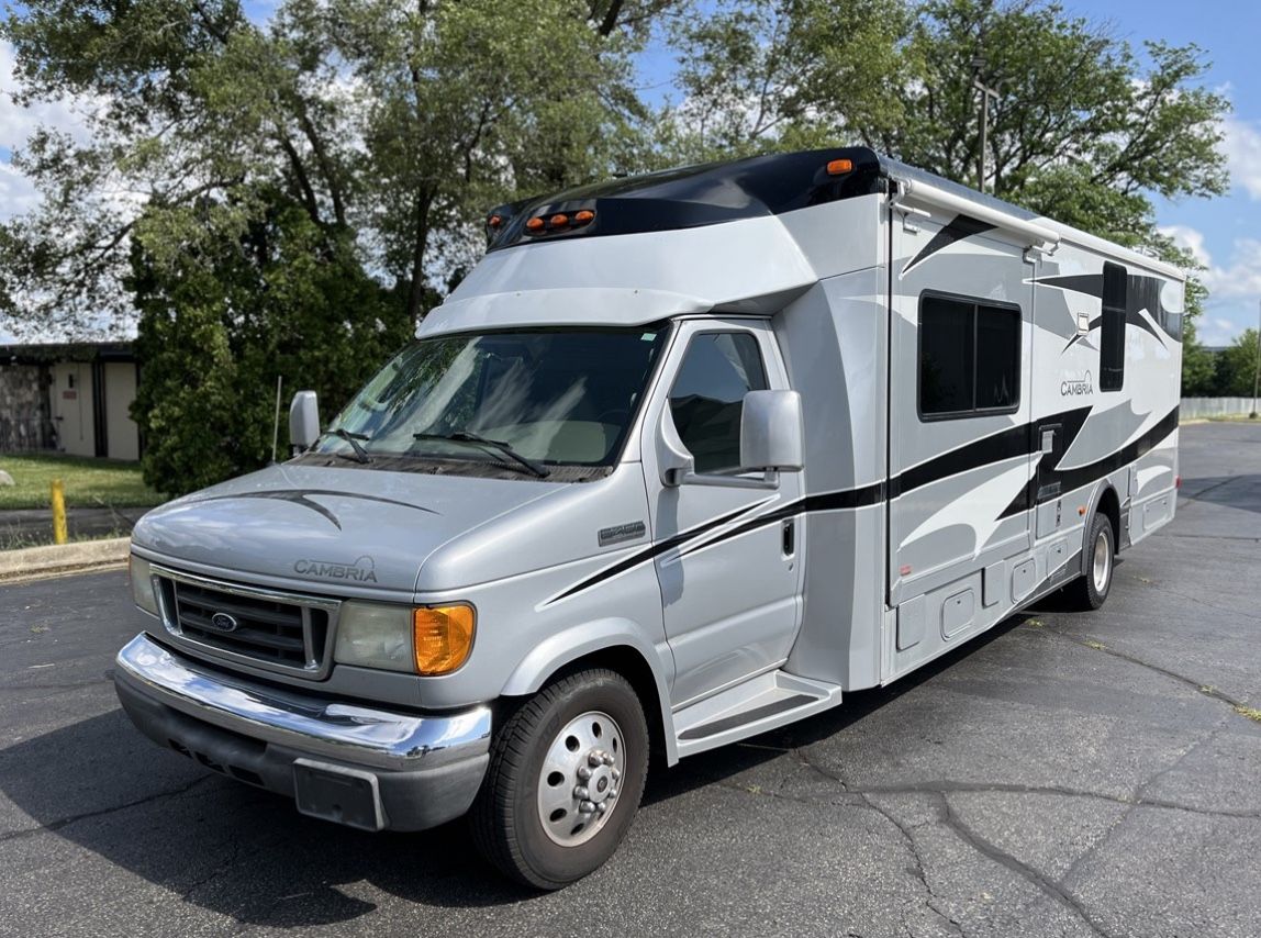 (2007) Winnebago Itasca Cambria Class B+ Motorhome Only 42,138 Miles!