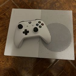 xbox one s + controller