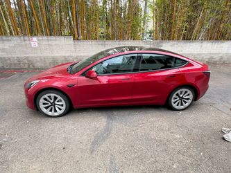 2022 Tesla 3