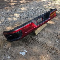 2019-2025 CHEVROLET SILVERADO AND GMC SIERRA 1500 REAR BUMPER COMPLETE ASSEMBLY NOT DEMAGED