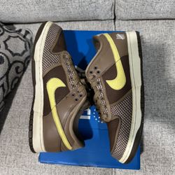 Nike Dunk Lows undefeated 