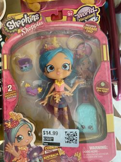 Shopping dolls