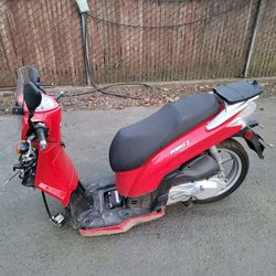 Kymco PeopleS 