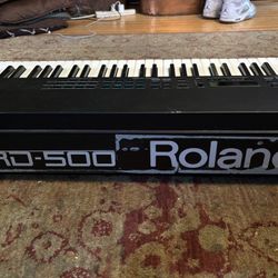 Roland Rd 500 Electric Keyboard 