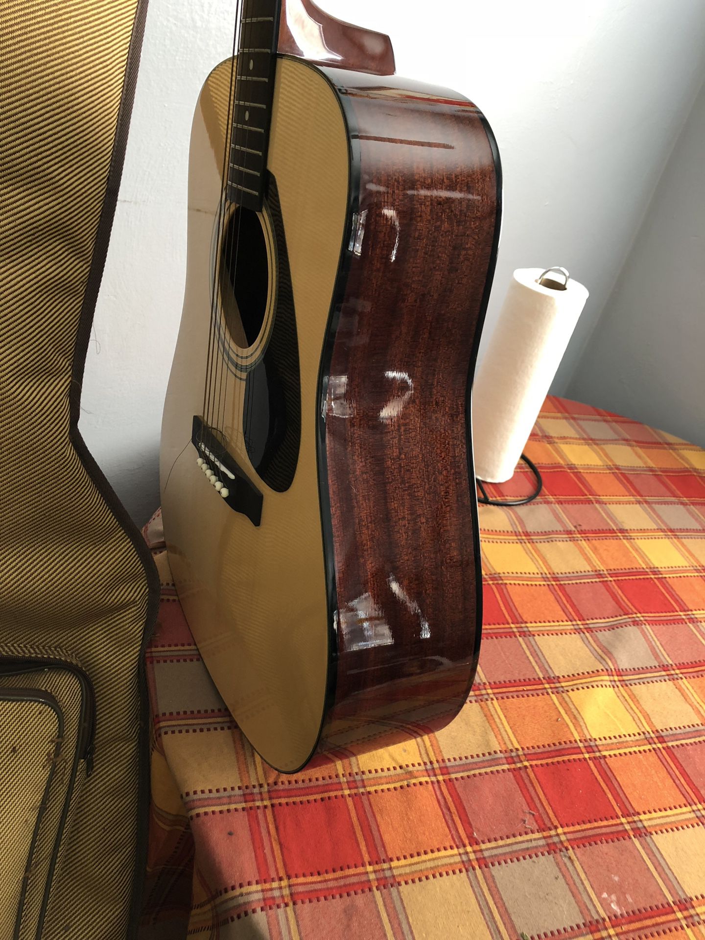 Yamaha FD01S Acoustic guitar/ one broken string