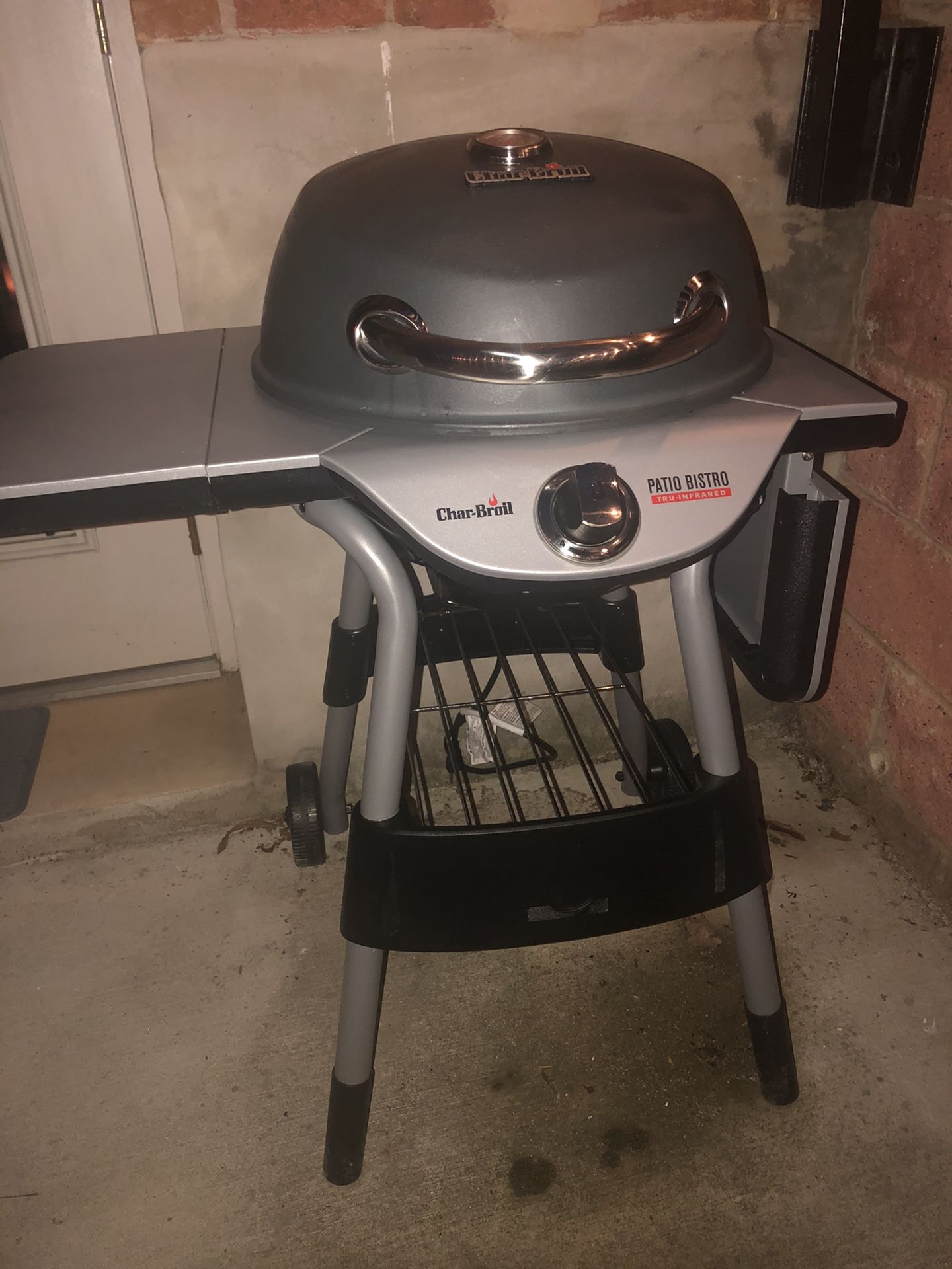 Electric grill