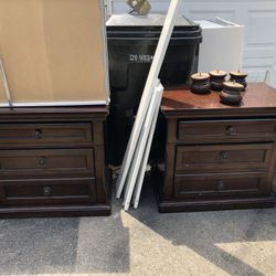 2 Two Gorgeous Bedside Tables / Dressers / Side Tables 