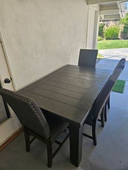 Dining Table and 4 chairs