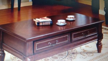 Davina Cocktail Table