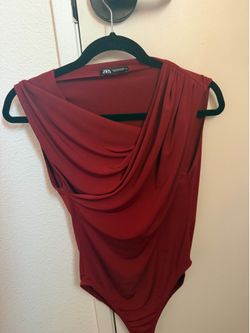 Red Zara top size M