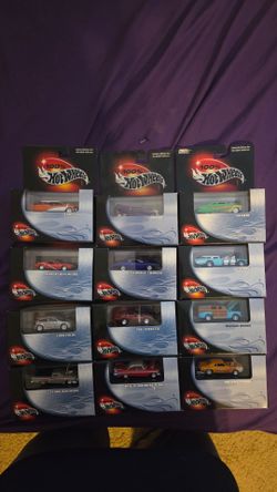 Early 2000s 100% hotwheels