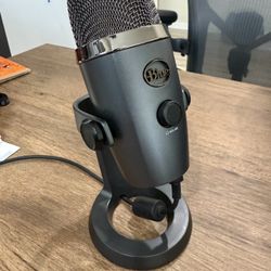 🎙️ Blue Yeti Nano Premium USB Mic for Recording and Streaming – Shadow Gray