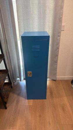 Sports Locker $30