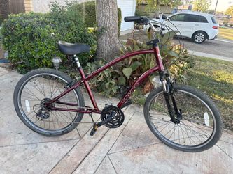excellent condition Townie cruiser bike in excellent condition
