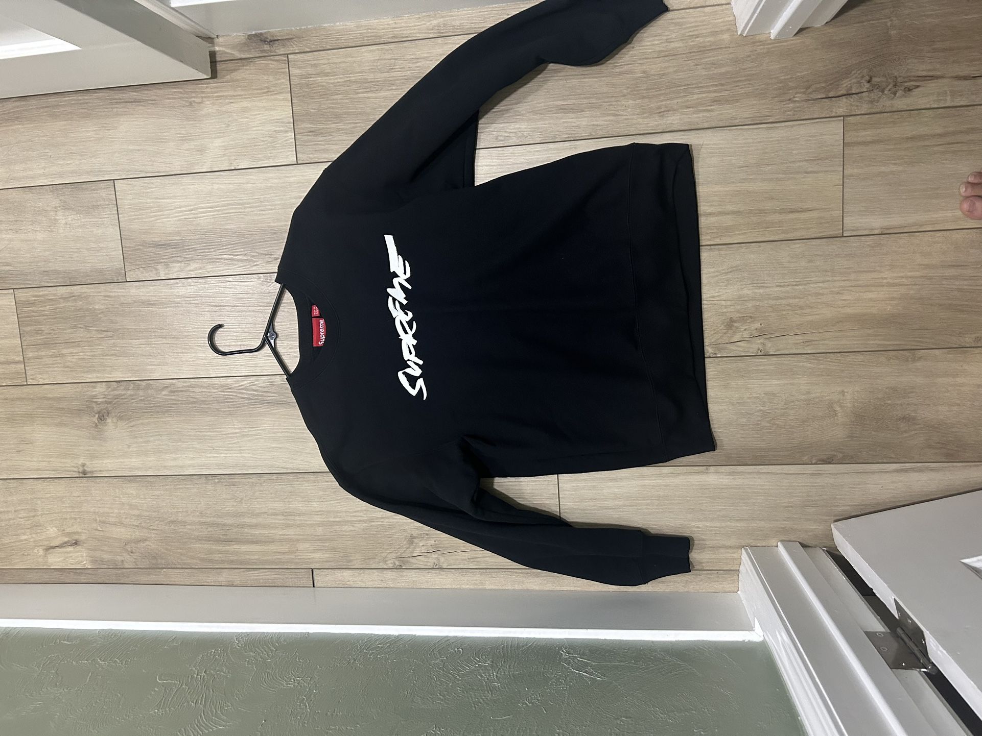 Supreme Crew Neck