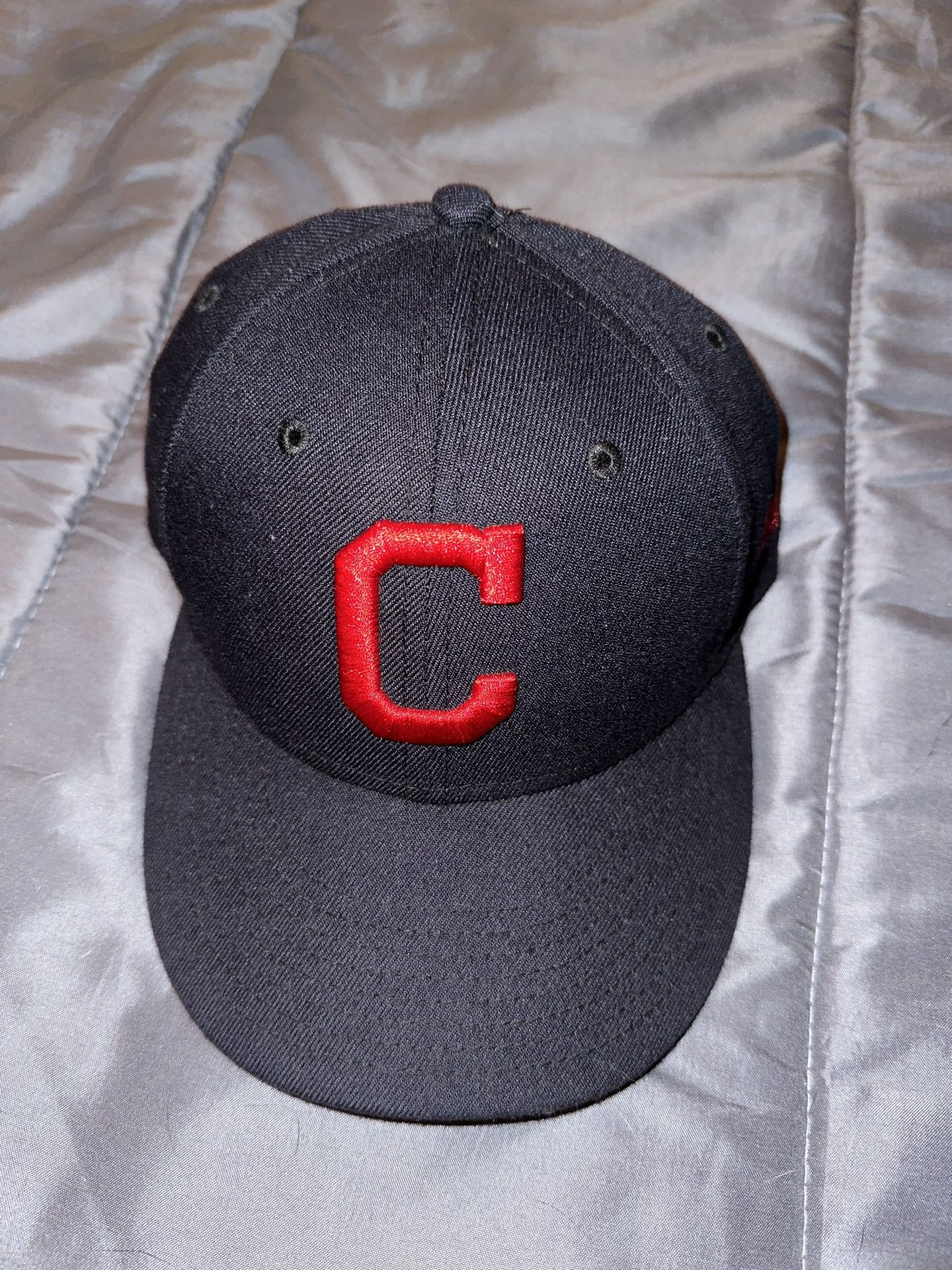 Cleveland Indians Fitted Hat New Era for Sale in Sacramento, CA - OfferUp