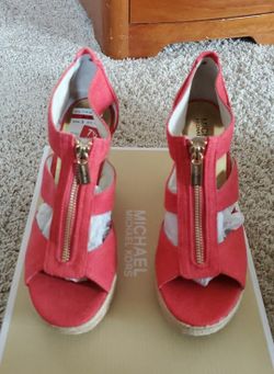 Brand New Michael kors Wedges (Size 7.5)