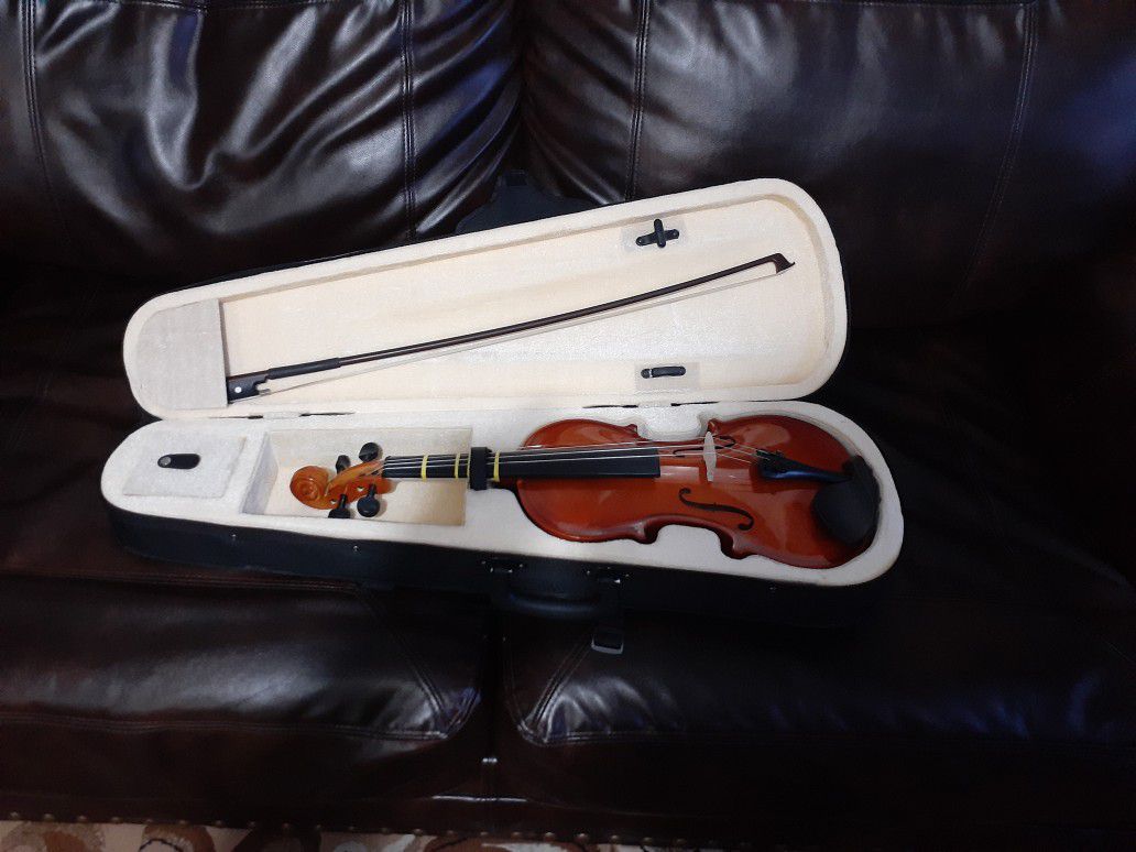 Brand new violin 4/4 full size