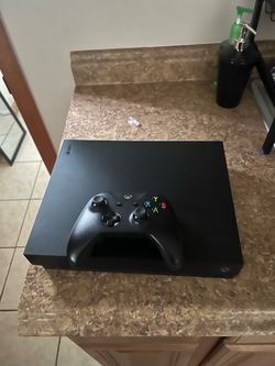 Xbox One X 1Tb - Physical Disc version
