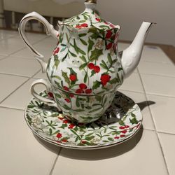 Christmas Tea Pot & Cup Set 
