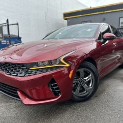 2022 KIA K5