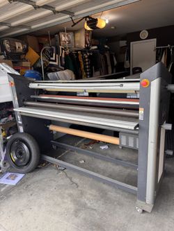 GBC Spire 3 64T Laminator