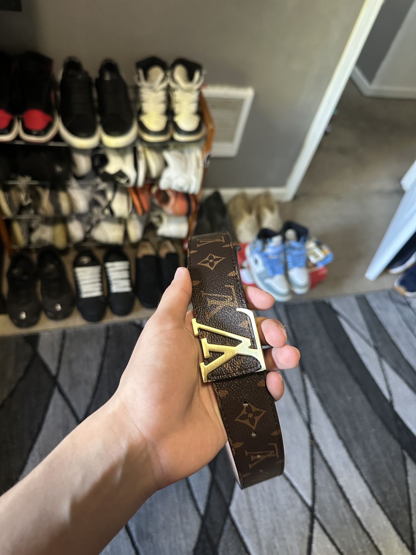 brown lv belt