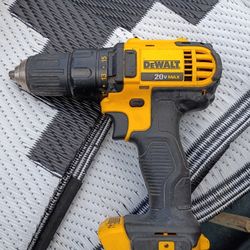 DeWalt 20v Drill