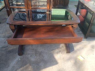 wooden desk 