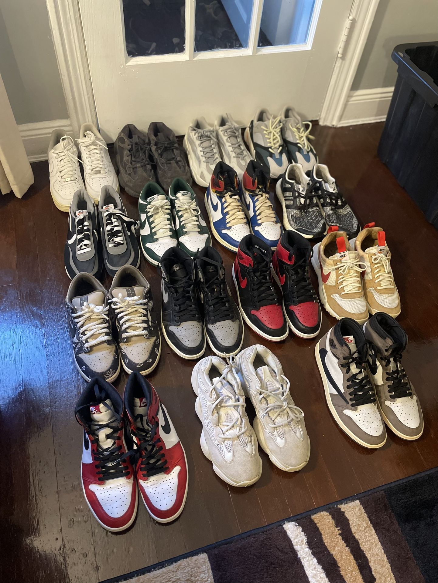 Nikes, Jordan’s, & Yeezys FOR SALE.