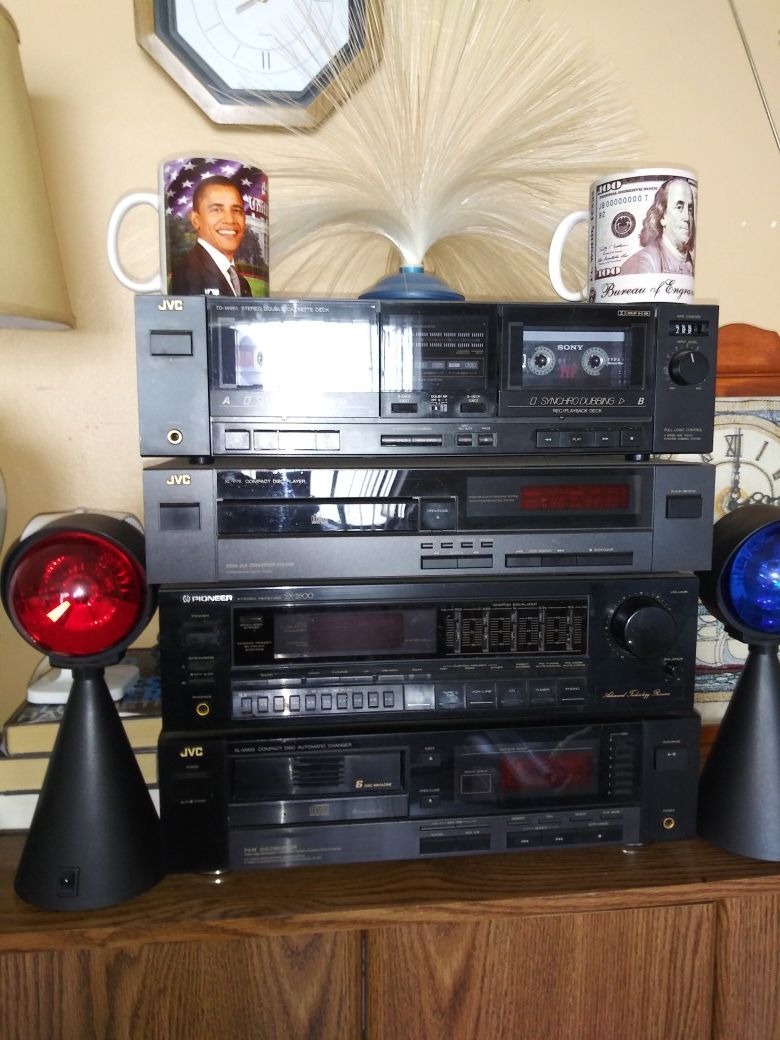 Stereo System with TWO SPEAKERS (Receiver/Cassette/CD Player)