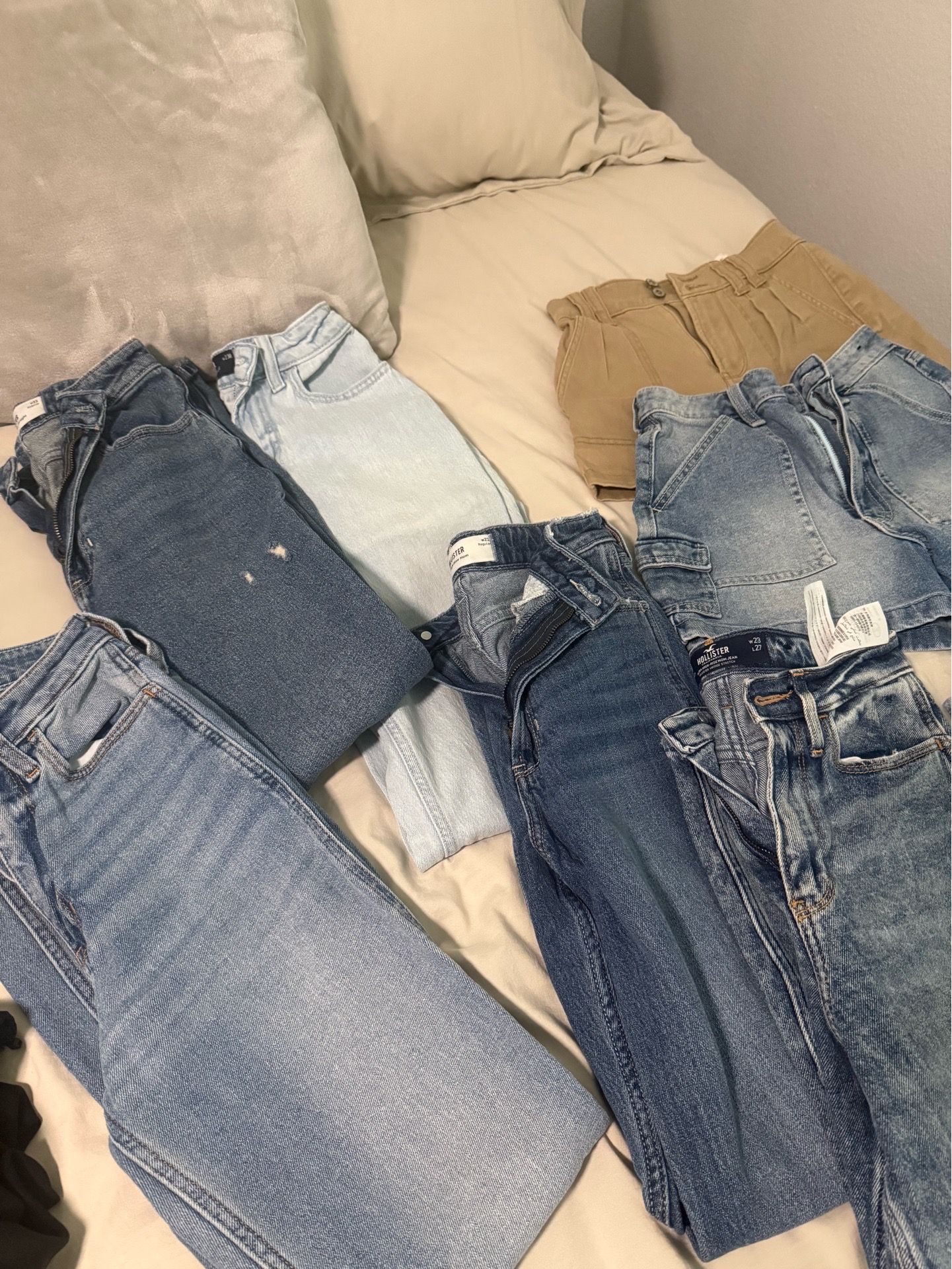 Hollister Jeans