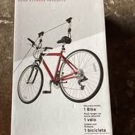 1 New razor Bike Lift it securely holds 1 Bike