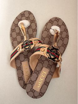 Women’s sandals US 11