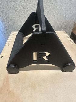 Rogue Fitness Grip triangle cable attachment