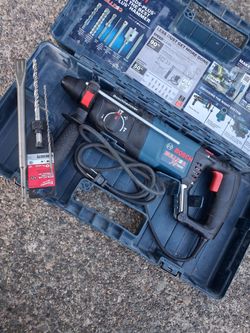 Bosch 11255vrs 1in 8amp SDS Roto Rotory Hammer Drill. Almost new in case with bits. Pick up fremont sea. No ball offers please. No trades. Many other 