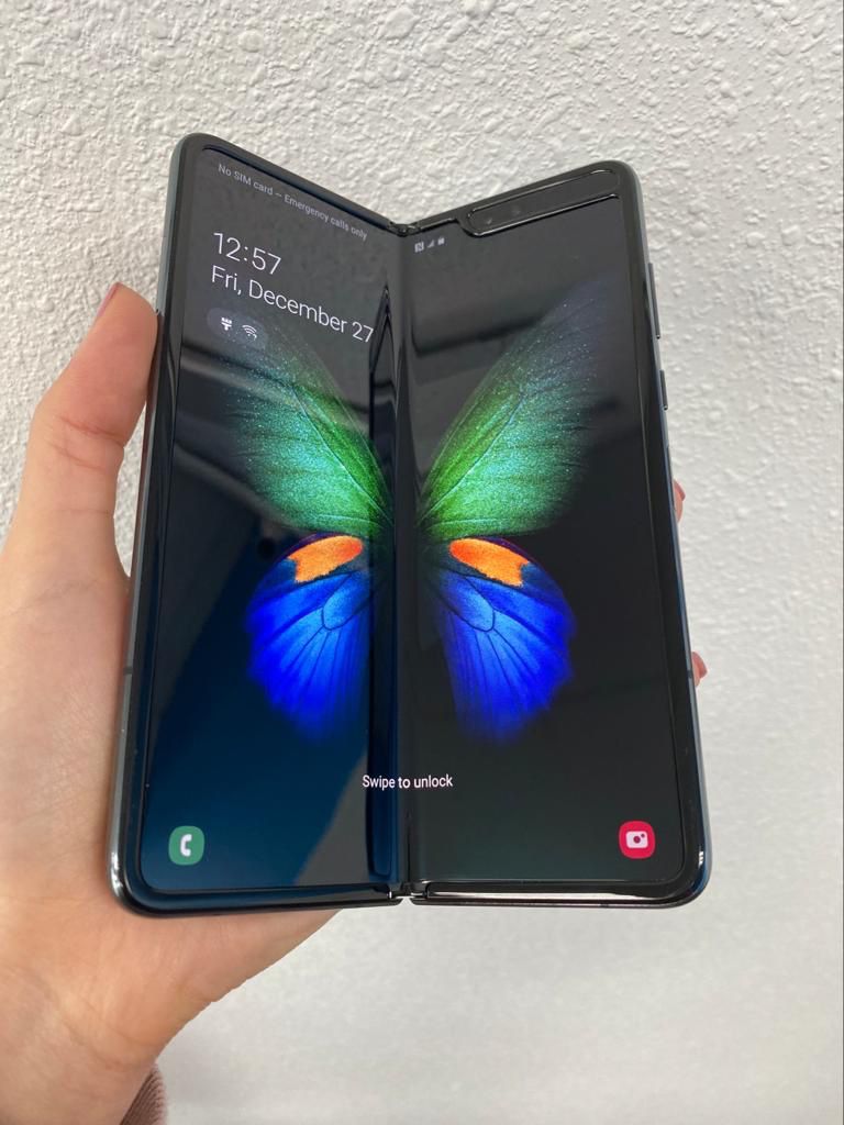 Samsung Galaxy Fold Unlocked For all carriers 512GB