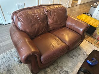 Leather/Pleather Couch (5'6"×3'5"×3') - FREE (Pickup)