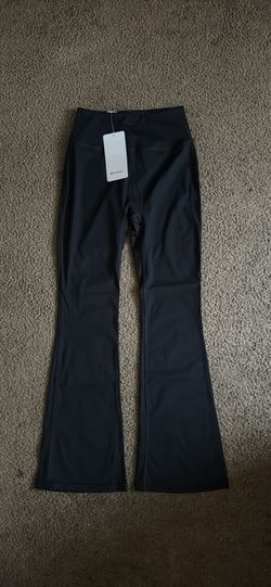 Black lululemon pants