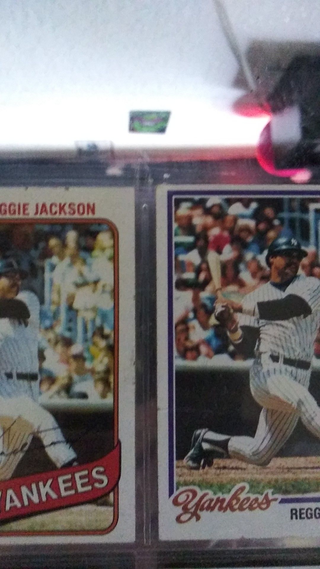 2 reggie jackson baseball cards