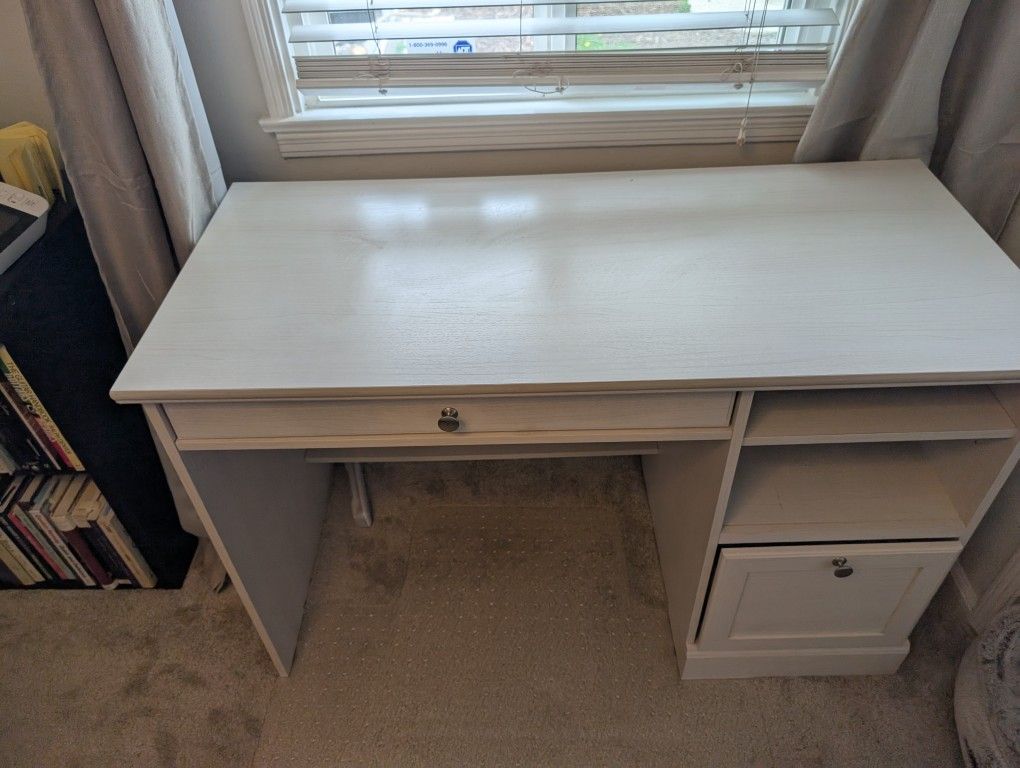 Free Desk