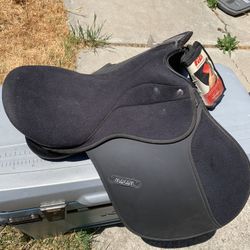Thorowgood Maxam Horse Saddles